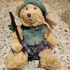 Russ Berrie Plush Bear with Green Corduroy MONTANA with 2 Boyds Sweaters